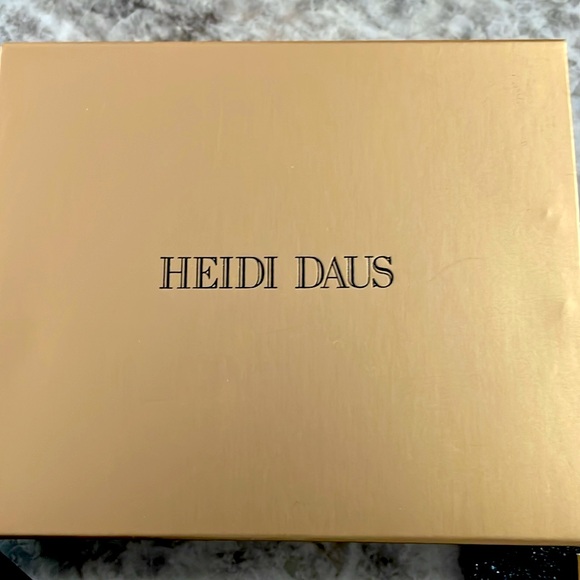 Heidi Daus Swag Earrings for Pierced Ears - Picture 3 of 10